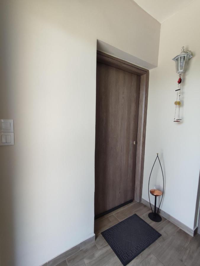 Aithra 2 Apartment ตรีโปลิส ภายนอก รูปภาพ